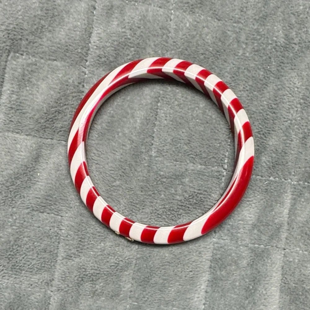Vintage Plastic Bangle Bracelet, Red and White Striped, Candy Cane, Retro, Boho